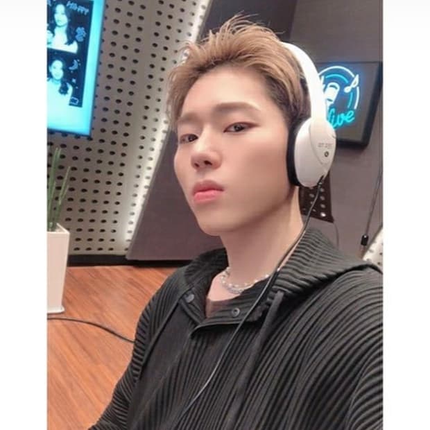 옴므플리세 후드탑 3