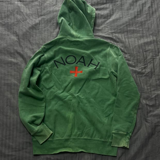 노아 후드집업