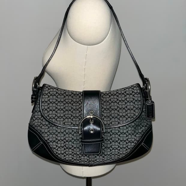 Coach 코치 로고 모노그램 자카드 버클 호보 숄더백