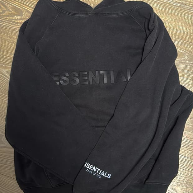 에센셜 3D 실리콘 아플리케 풀오버 후드 다크 슬레이트/블랙