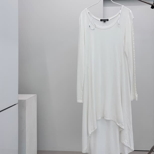 off white unbalance strap datail design 