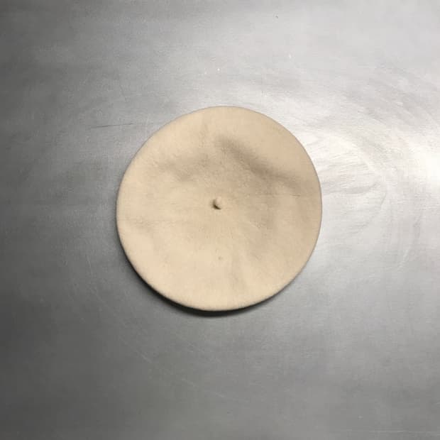 버버리 아이보리 베레모 F(W)