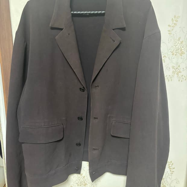 URU 크롭 블레이저