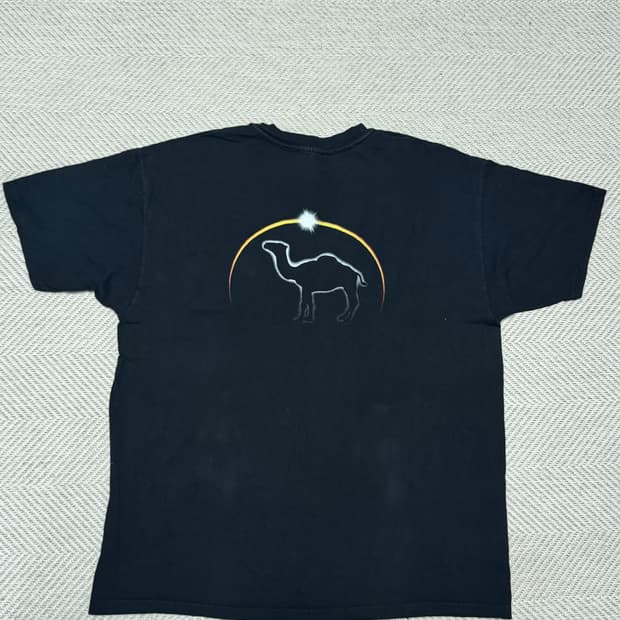 (XL) 9Os 카멜 프로모 이클립스 포켓 티셔츠