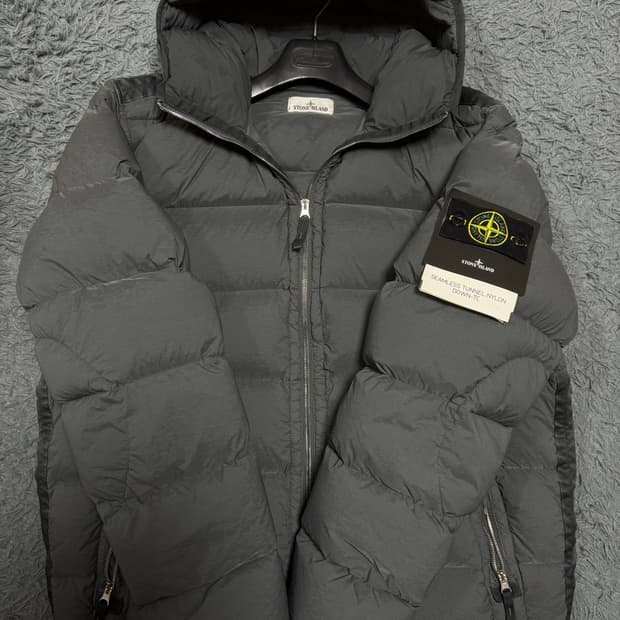 스톤아일랜드 심리스 나일론 패딩 XXL