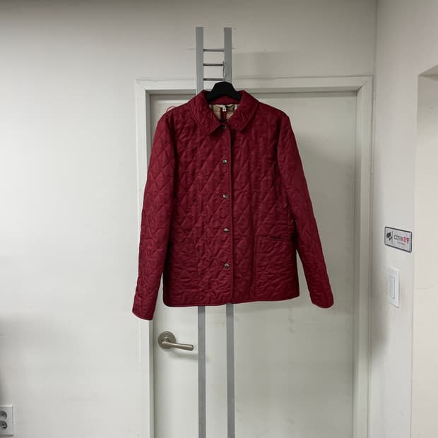 버버리 퀄팅 자켓 레드 M(W)