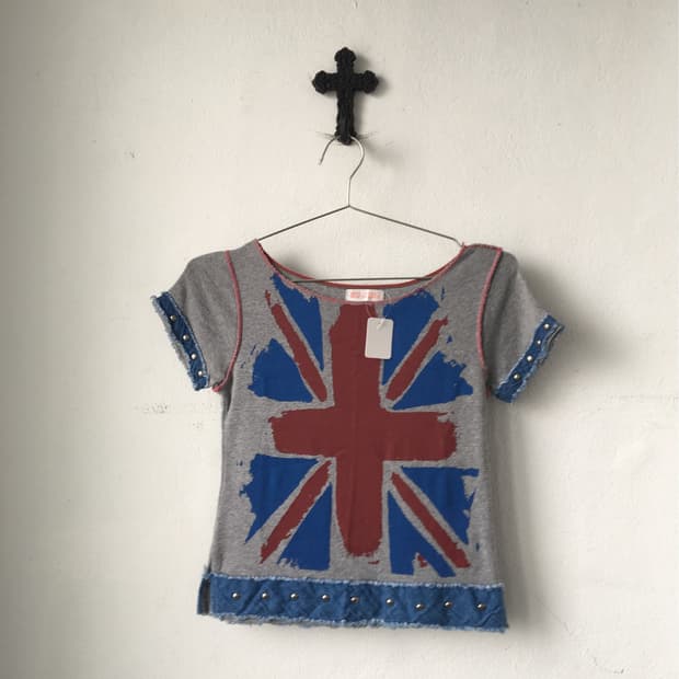 Stud point flag t shirt