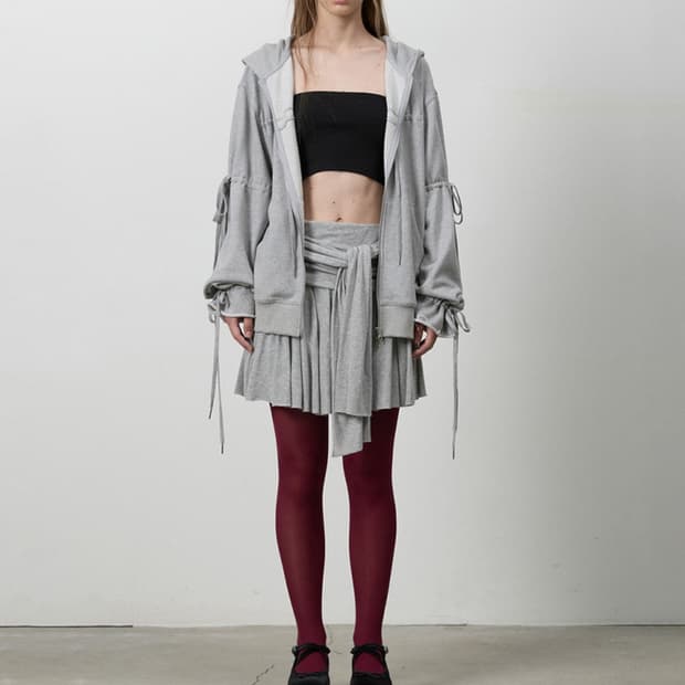 쓰리투에이티 치마