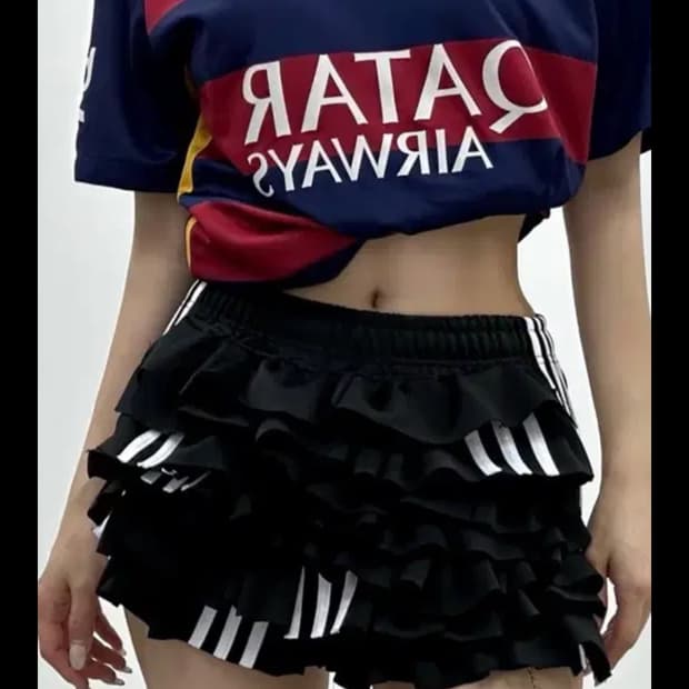 whle shop 아이다스 프릴 미니스커트 (레귤러핏)