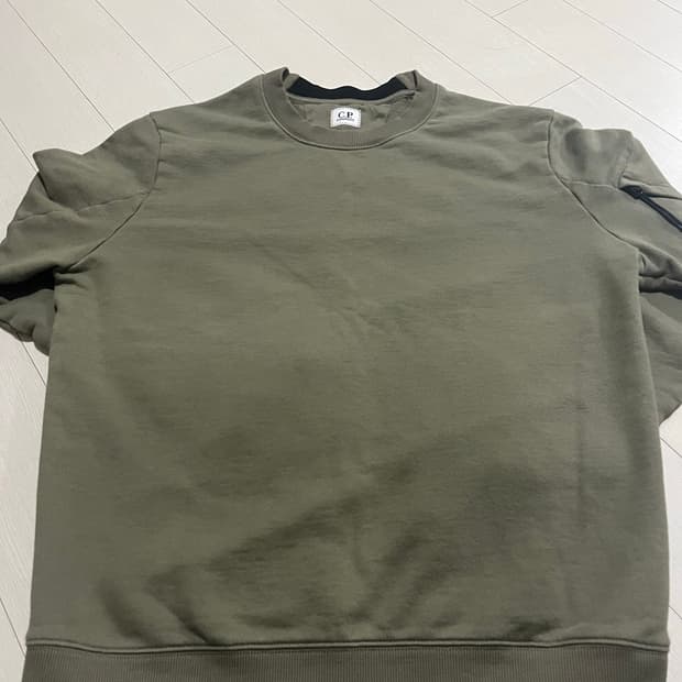 Cp.컴퍼니 맨투맨 L