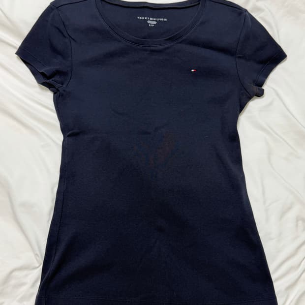 타미힐피거 슬림핏 반팔