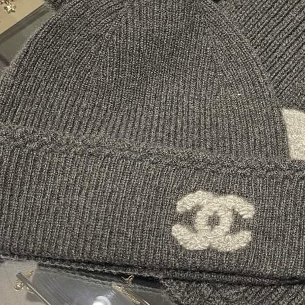 25 샤넬 비니 그레이