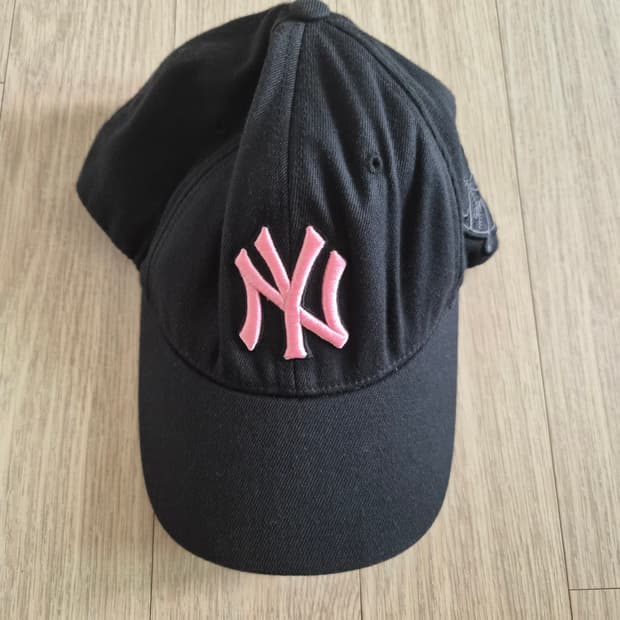 MLB 엠엘비 뉴욕양키즈 블랙핑크 볼캡 모자