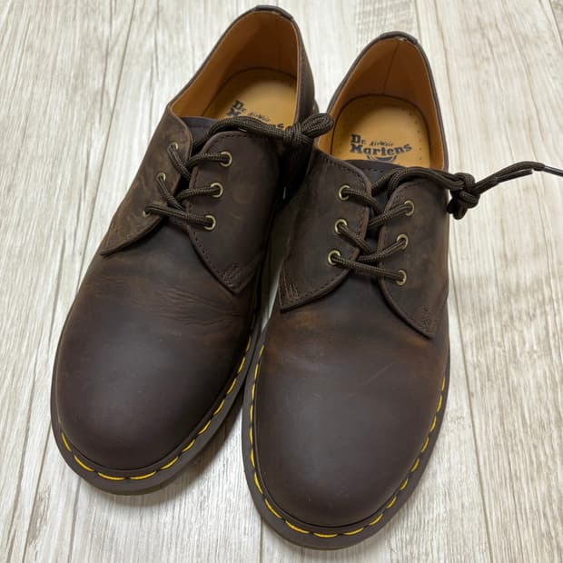 닥터마틴 1461 3홀 크레이지홀스 280