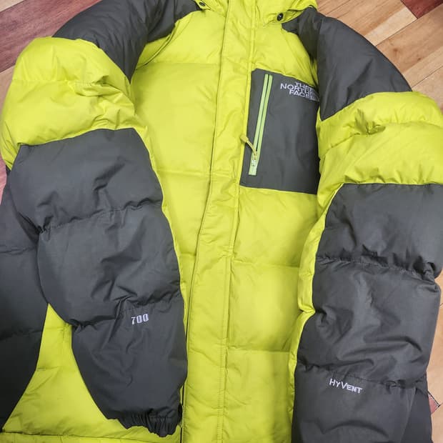 노스페이스구스패딩700