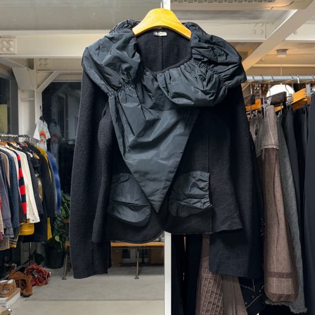 &.Eycia 변형 울자켓