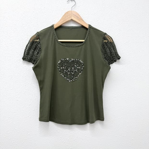 빈티지 cestlavie 카키 하트 소매 니트 티셔츠