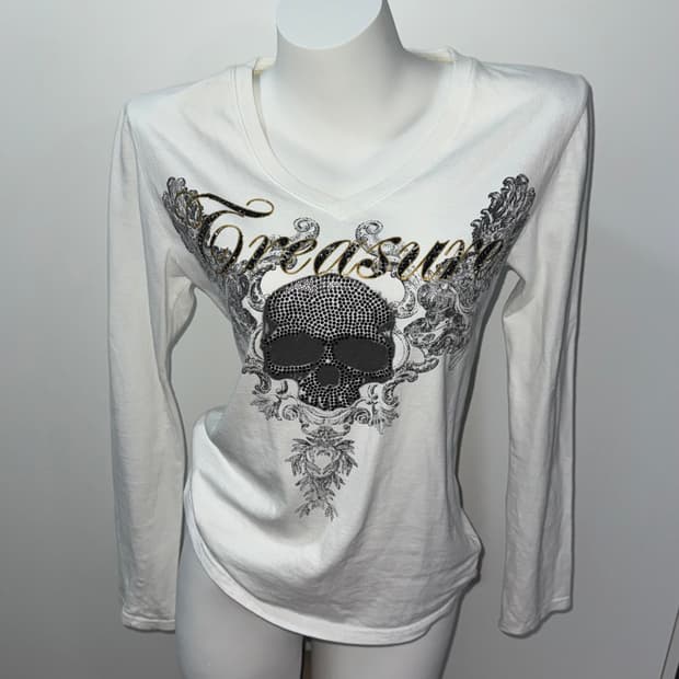 Treasure Skull Rhinestone Long Sleeve