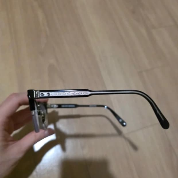 크롬하츠 니 너스 실버 안경테