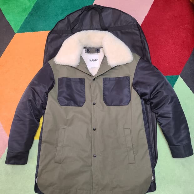 이브살로몬 아미(YVES SALOMON)내피형 야상자켓