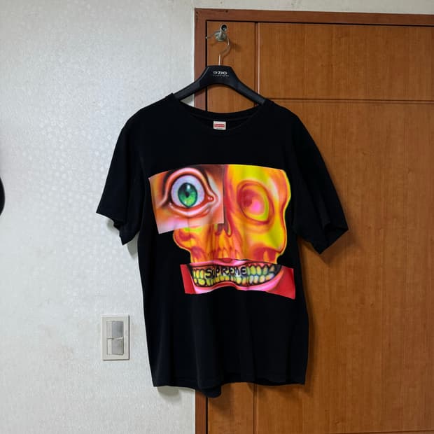 슈프림 반팔 (L)