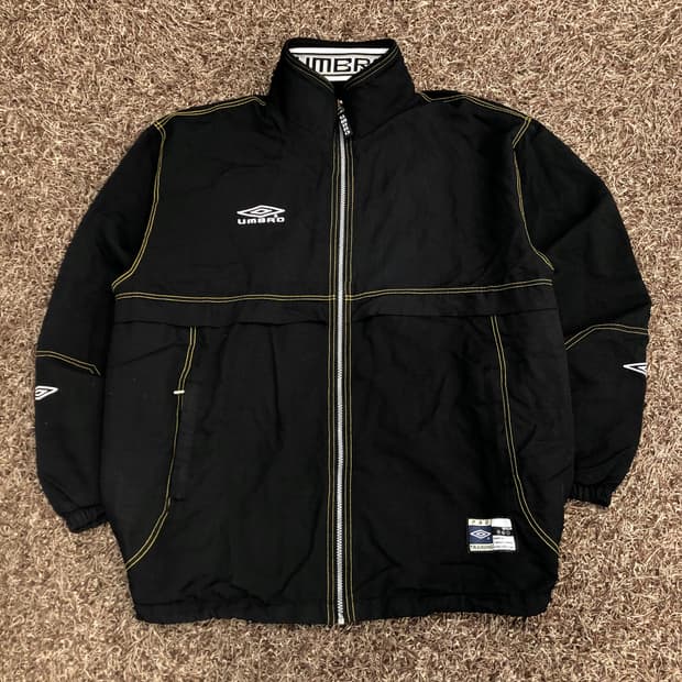 엄브로 올드스쿨 바람막이 자켓