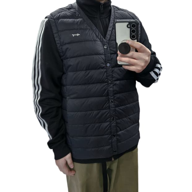 100 루이까스텔 구스 경량패딩 조끼