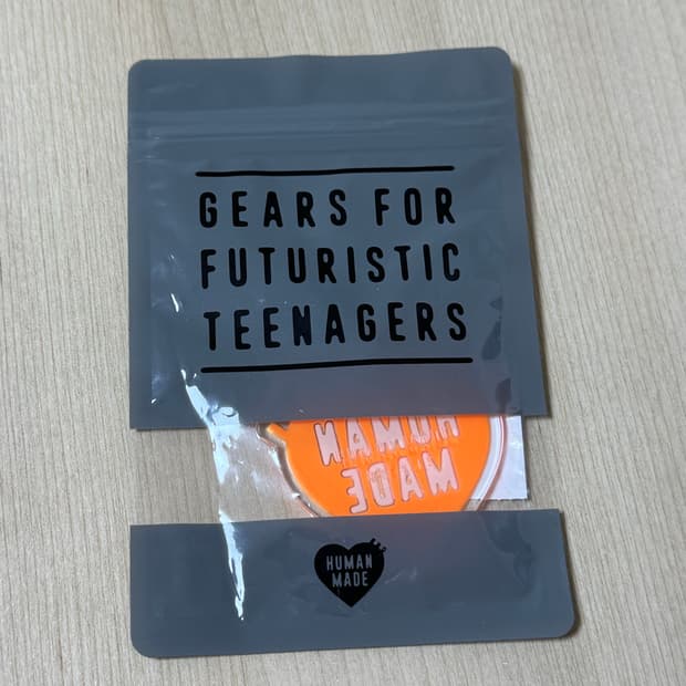 휴먼메이드 주황색 하트 키링 