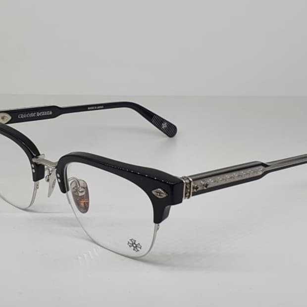 크롬하츠 니너스 모델 구합니다