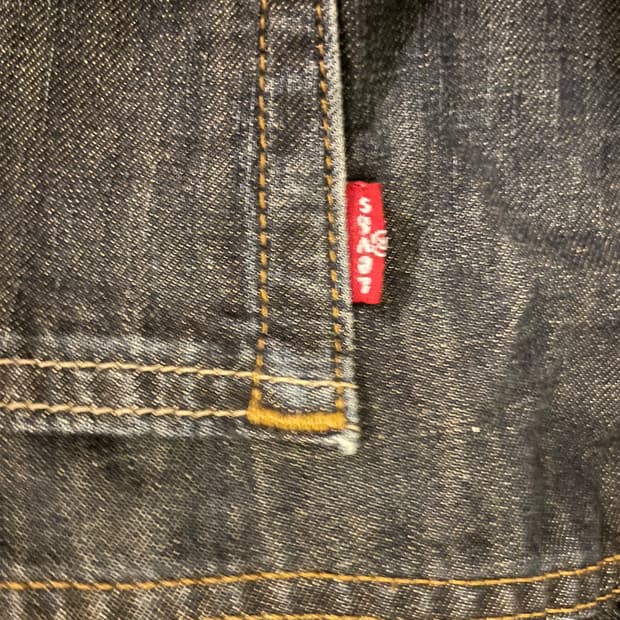 리바이스 커스텀 스톤 워싱 데님팬츠
