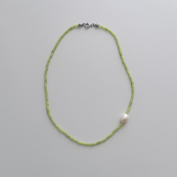Lime pearl necklace