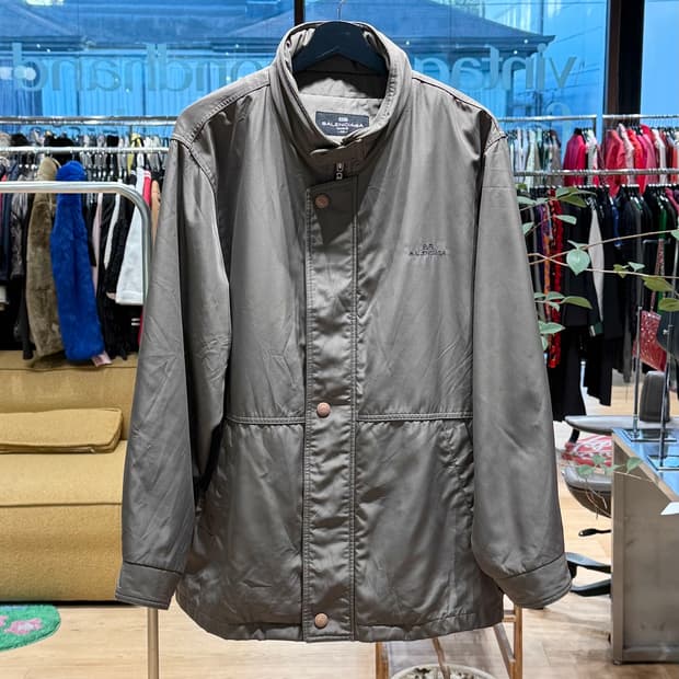 발렌시아가 카키 올리브 폴리쉘 자켓 