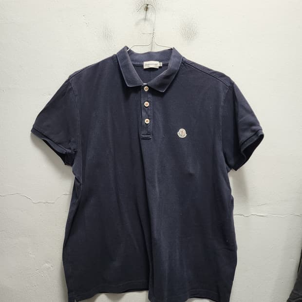 몽클레어 네이비 반팔 폴로티