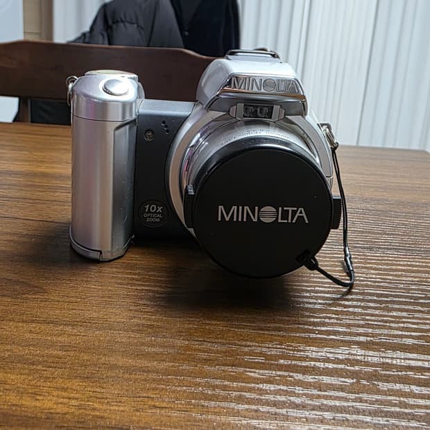 코니카 미놀타 디미지 Z1