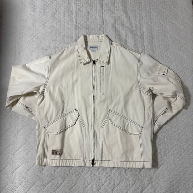 디스이즈네버댓 아이보리 자켓 (라이즈 앤톤 착용)