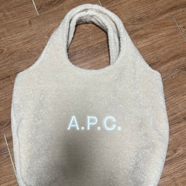 아페쎄 니논 토트백 구매후 1회실착