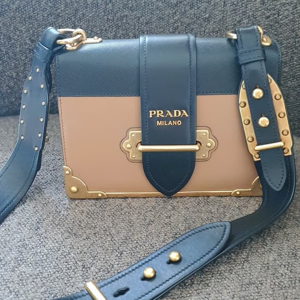 PRADA 프라다 카이에 Cahier Caramel/Nero