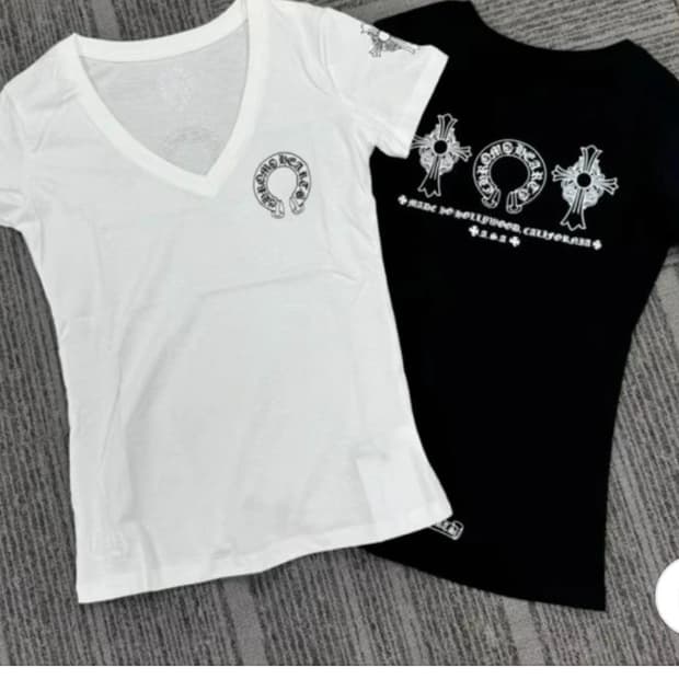 크롬하츠 브이넥 우먼 반팔 삽니다! (홀슈슈)