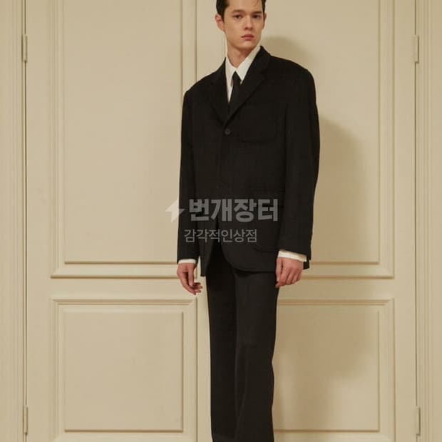 (M삽니다)STU 2022fw 울 블레이저 m사이즈