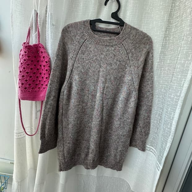 가벼운 그레이 믹스사 롱기장 니트 스웨터