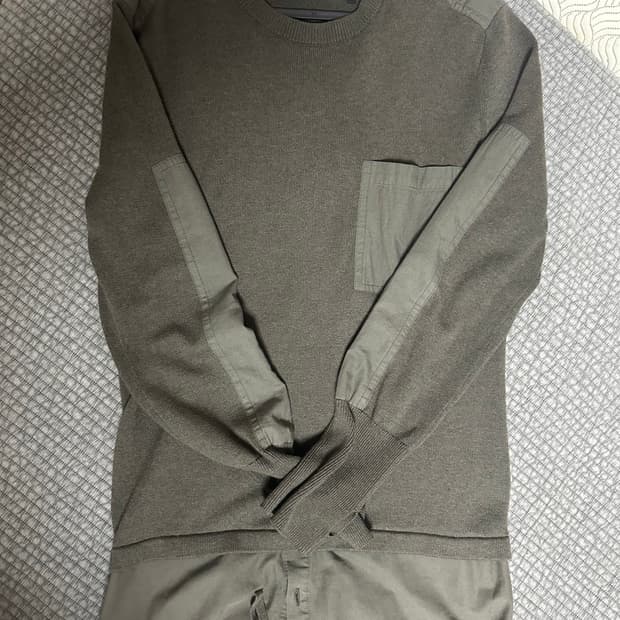 헬무트 랭 니트