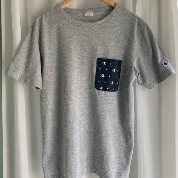Champion back logo half T