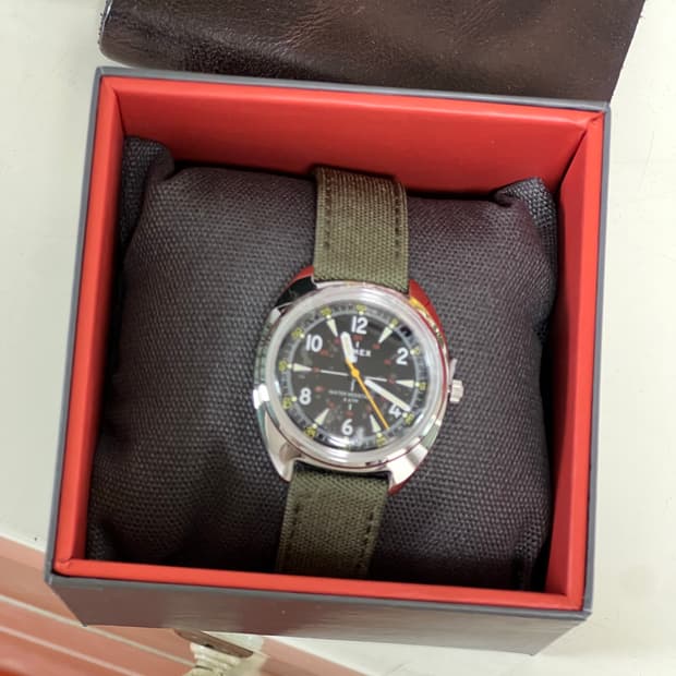 타이멕스x비스포크 시계