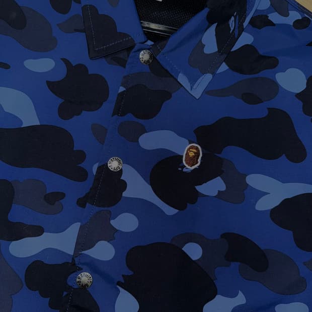 A BATHING APE (BAPE) 베이프 블루 카모 코치 자켓 / L