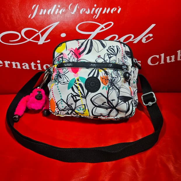 키플링 멀티컬러 핑크 릴라고 크로스백