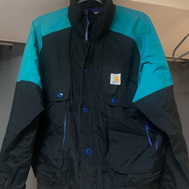 칼하트 바람막이 자켓