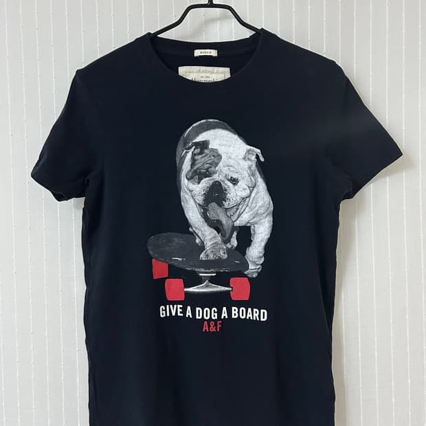 Abercrombie & Fitch 불독 프린팅 반팔 S