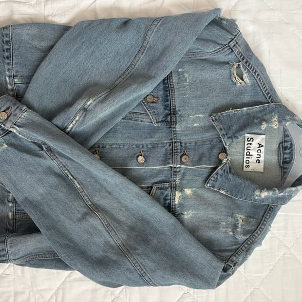Acne Studios 트레스드 데님 자켓 38