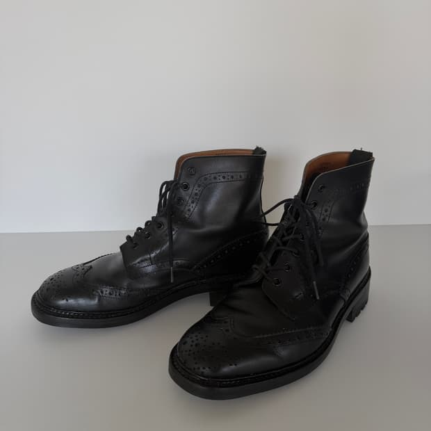 버버리 윙팁 부츠 트리커즈 협업