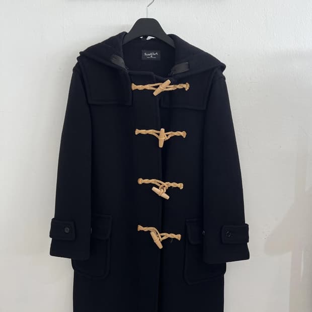 마가렛호웰 코트